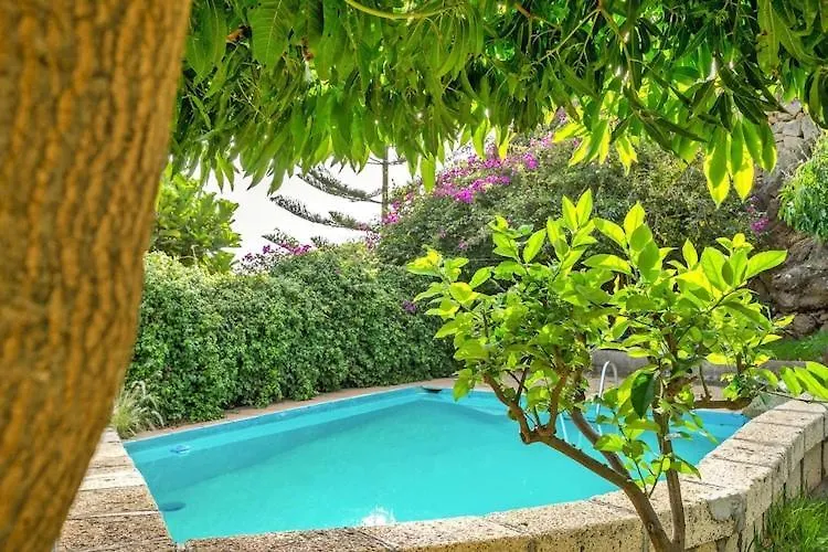 Holiday Home In Malpais De Candelaria With A Terrace